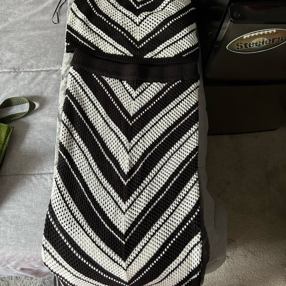 Elegant Black and White Chevron Maxi Dress